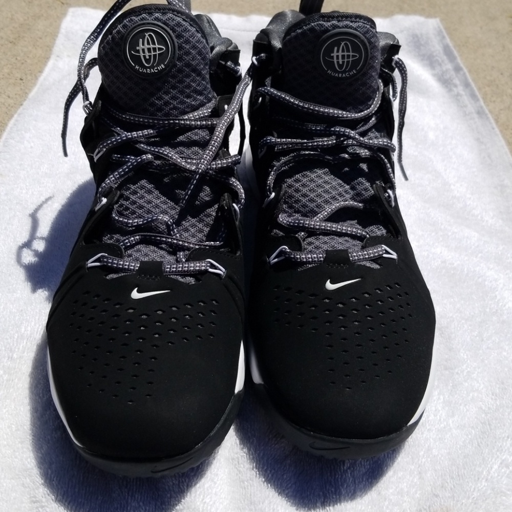 Nike Huarache LAX Turf Shoes